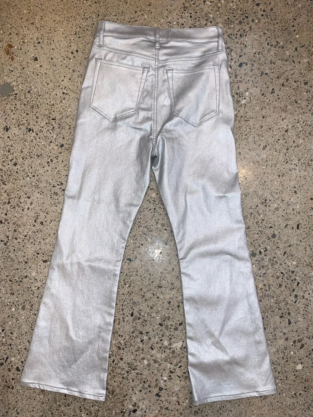 LOFT Silver Metallic “The Kick Crop” stretch Jeans size 26 / 2 NWOT